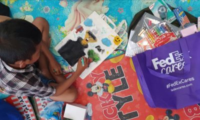 FedEx Memberikan Donasi Alat Sekolah kepada Generasi Muda