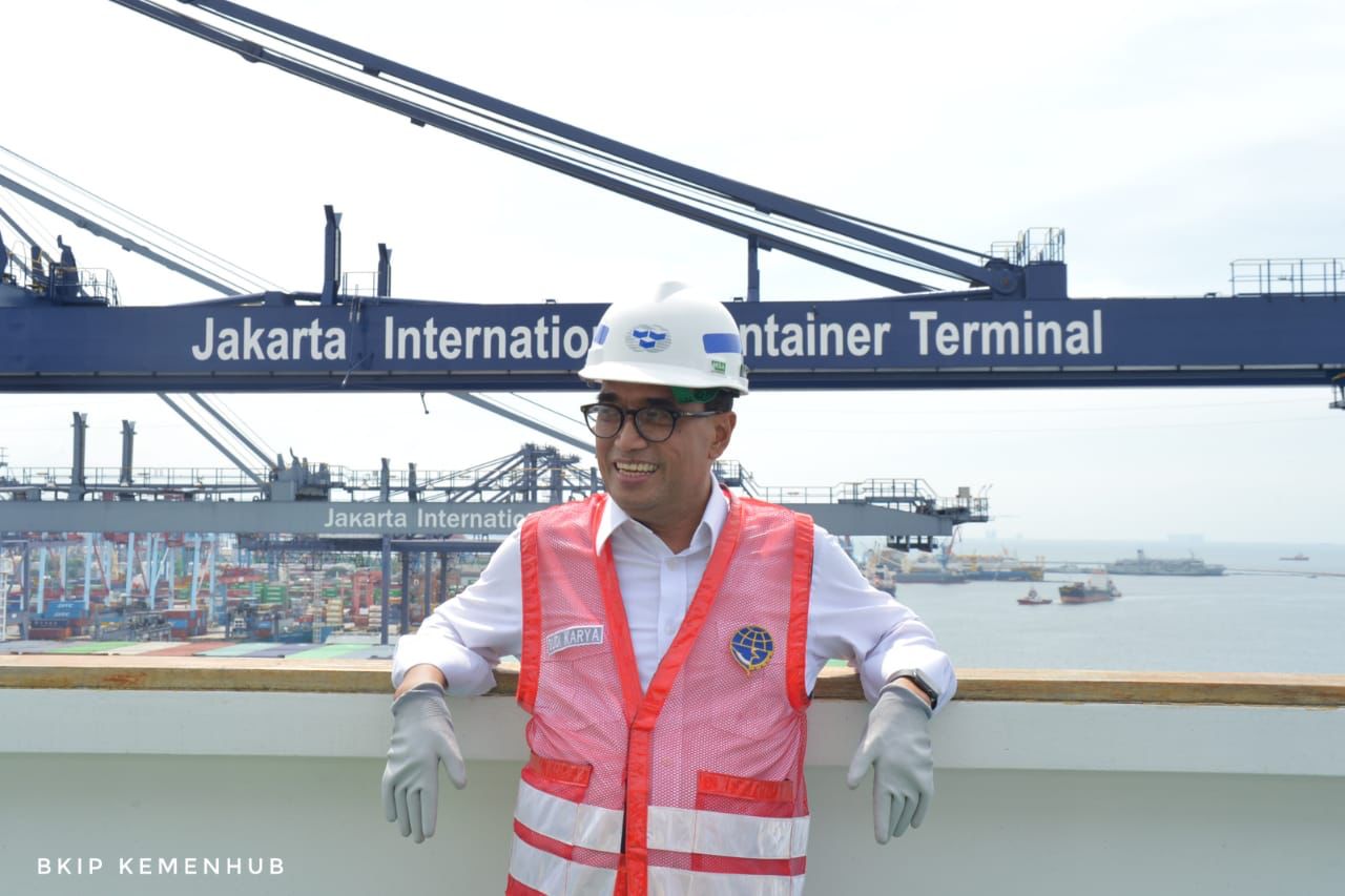 Meningkatkan Kolaborasi Antara Layanan Angkutan Laut dan Logistik